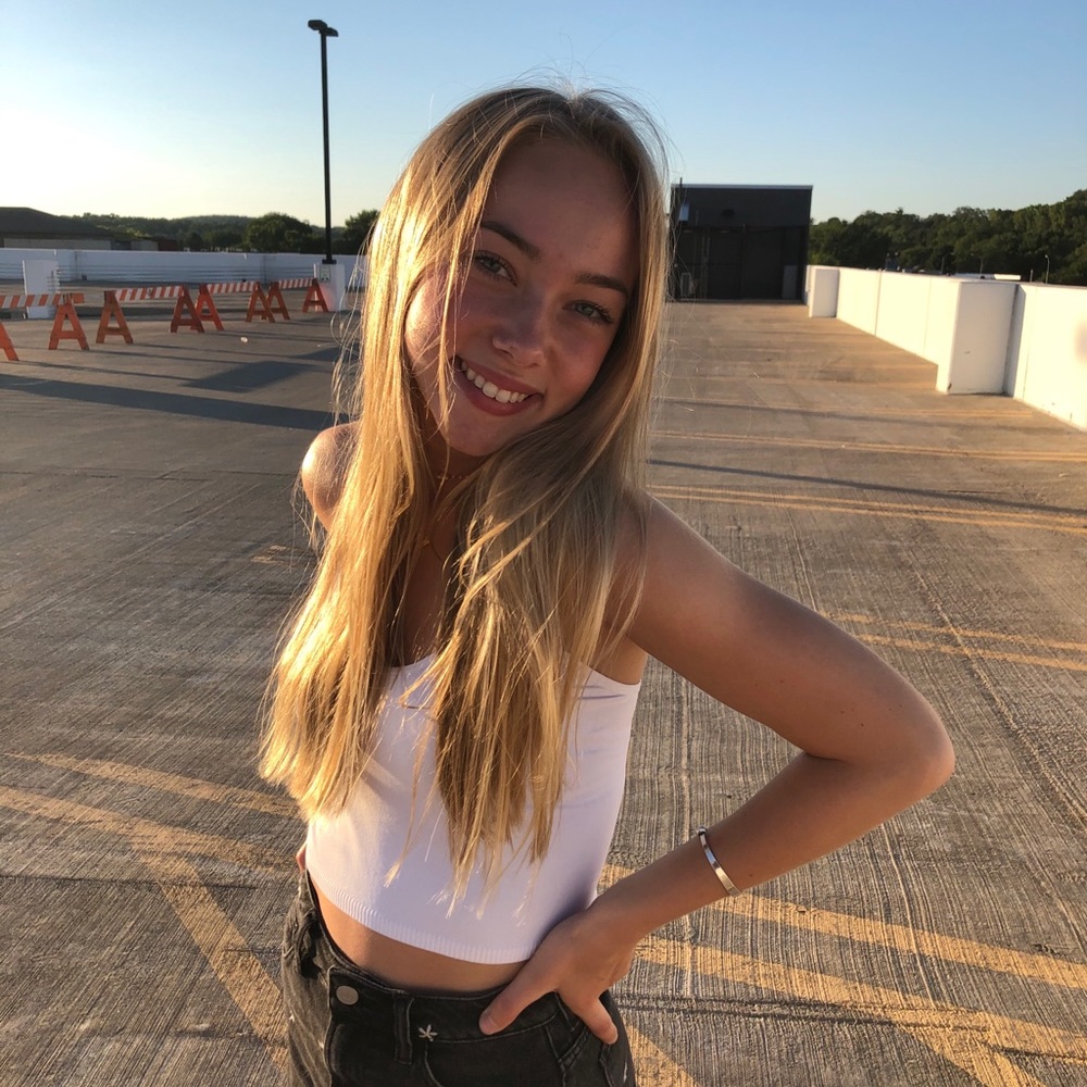 Meet your Posher, Hannah